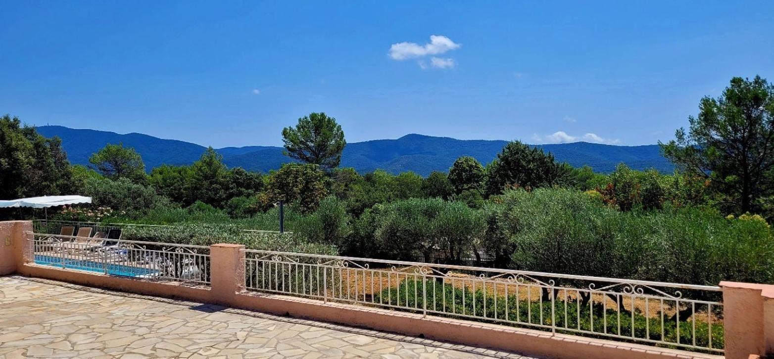 Au Petit Bonheur Villa Carnoules  Dış mekan fotoğraf