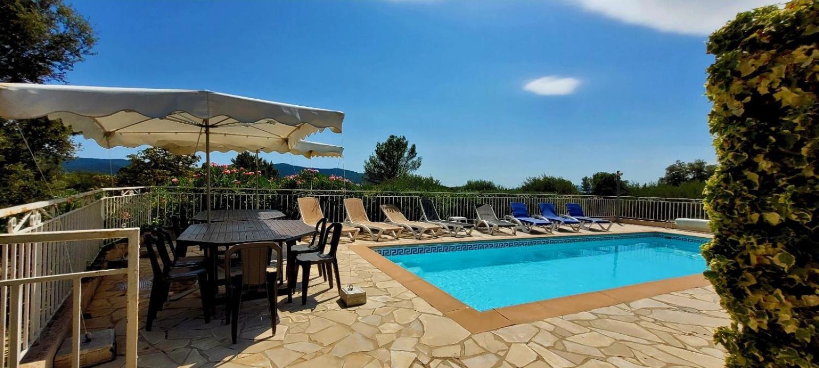 Au Petit Bonheur Villa Carnoules  Dış mekan fotoğraf