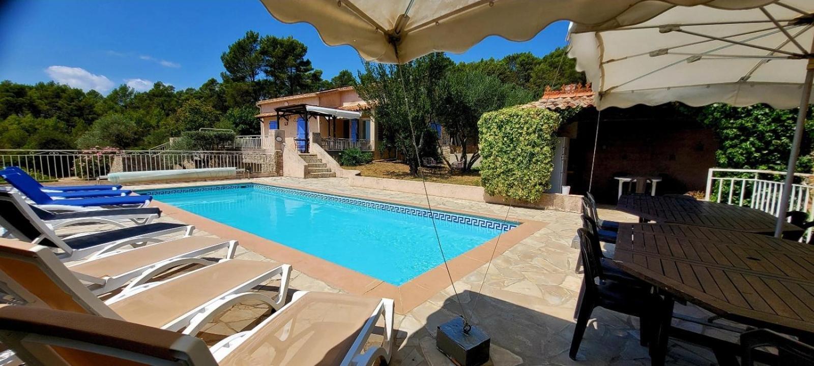 Au Petit Bonheur Villa Carnoules  Dış mekan fotoğraf